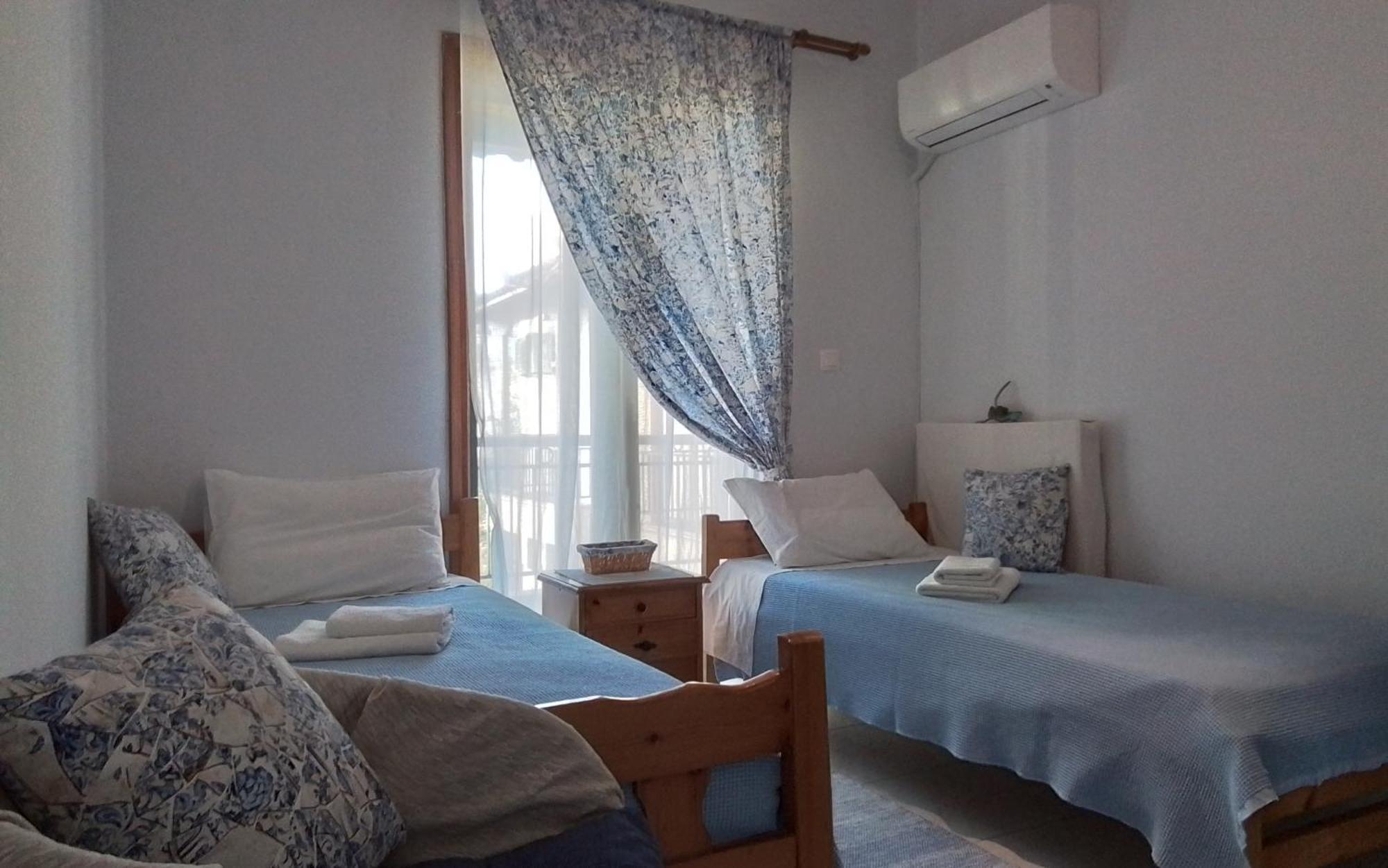 Liberty Porosview Apartement Galatás 外观 照片