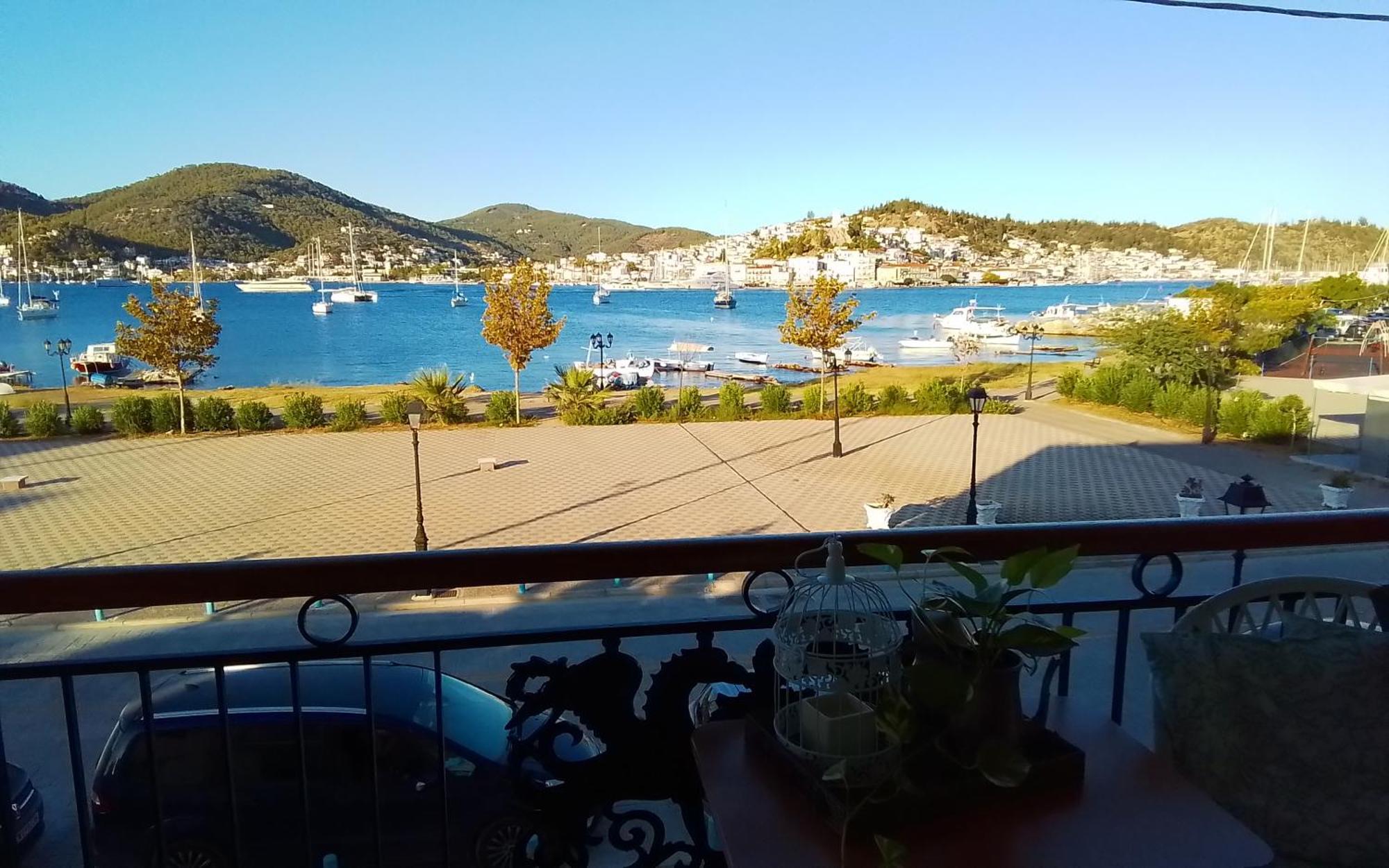 Liberty Porosview Apartement Galatás 外观 照片