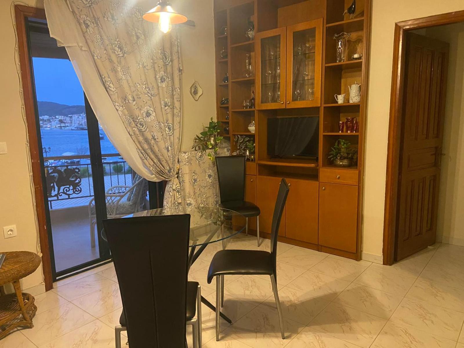 Liberty Porosview Apartement Galatás 外观 照片